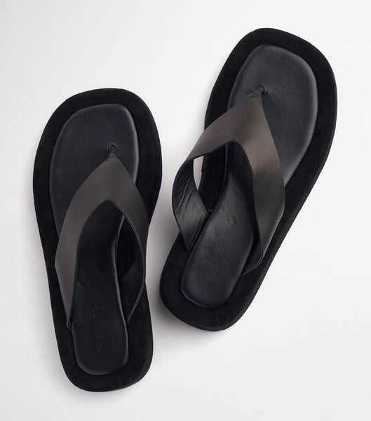 Tony Bianco Ives Black Como 3.5cm Badesandaler Sort | MDKFT15537